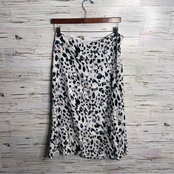 One clothing white black leopard print mini skirt size medium - Picture 1 of 7